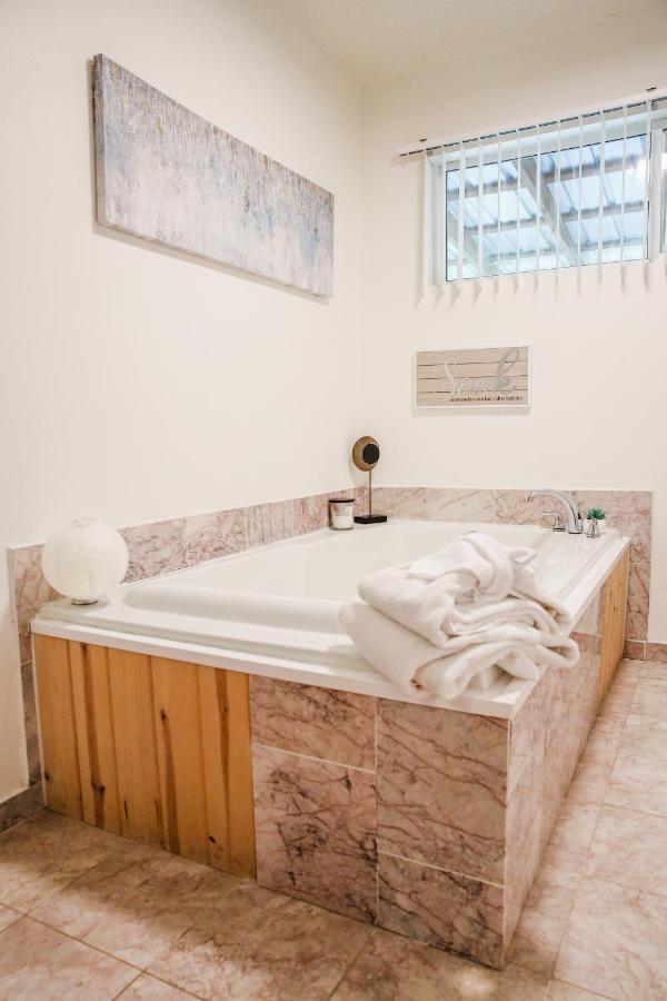 Moonlight Cottage - Your Romantic & Scenic Escape Sevierville Zewnętrze zdjęcie